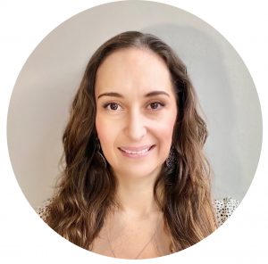 A headshot of Teresa, an engineer at Carbon Engineering